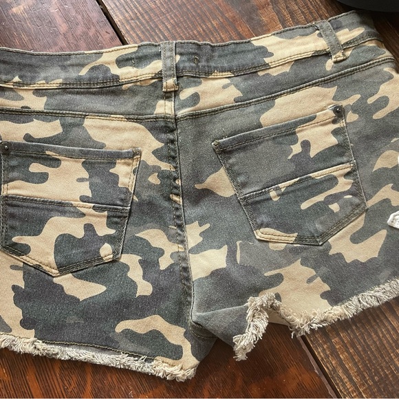 URBAN BASICS SHORTS  SIZE ‘’13’’  CROTCHED PARTS   BRAND NEW - Picture 13 of 14